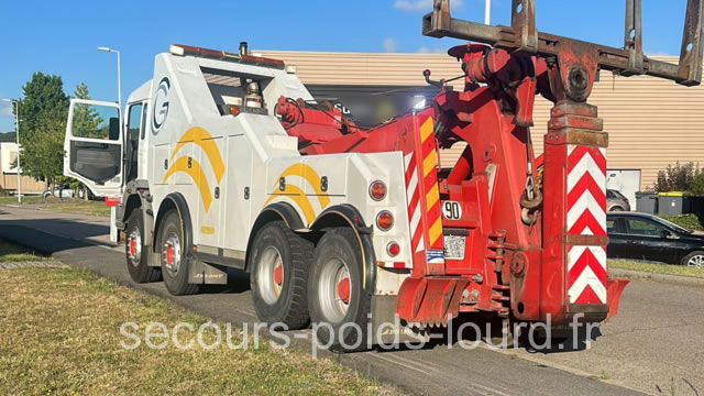 Dépannage poids lourd à Lille 24/7